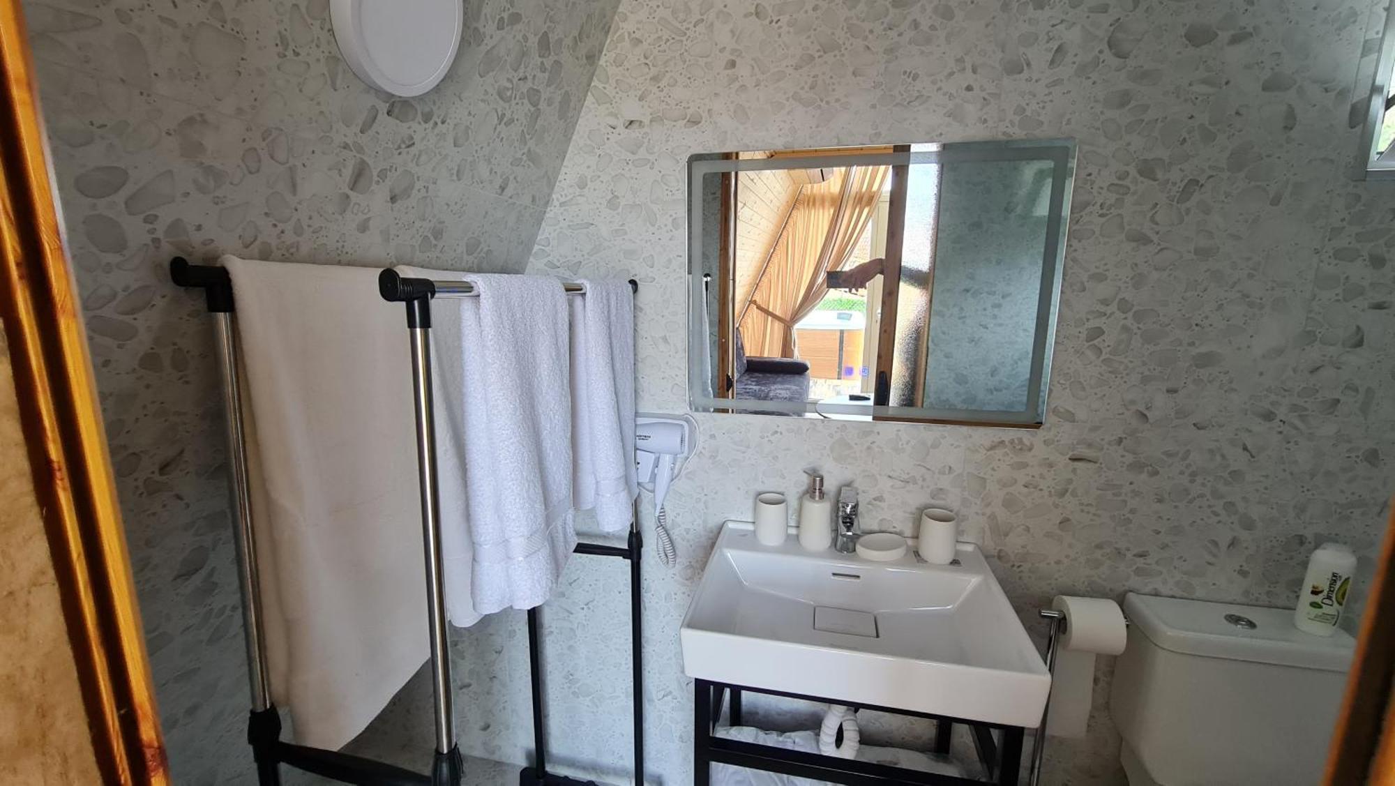 Villa Alex'S House Shiroke Shkodër Habitación foto
